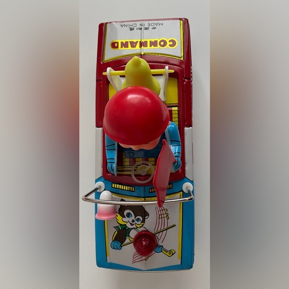 Vintage electronic Command car - uses 1 D cell battery - Picture 5 of 7